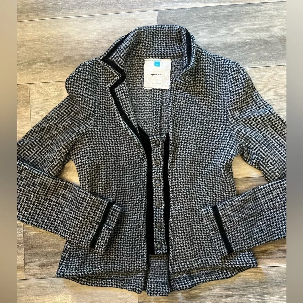 Sparrow 100% Lambswool Jacket-‎ Small